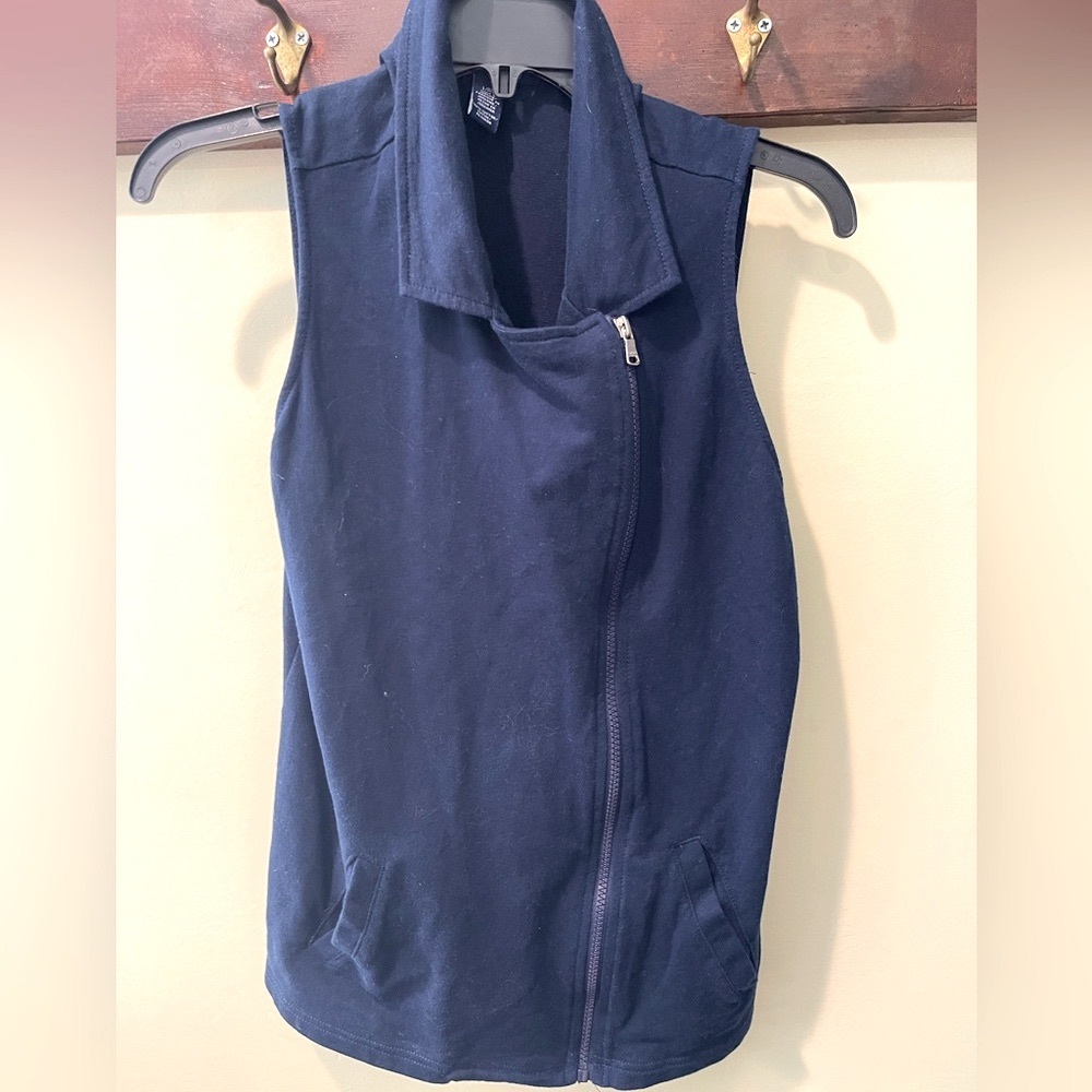 Chaps Women’s Vest - Picture 3 of 3
